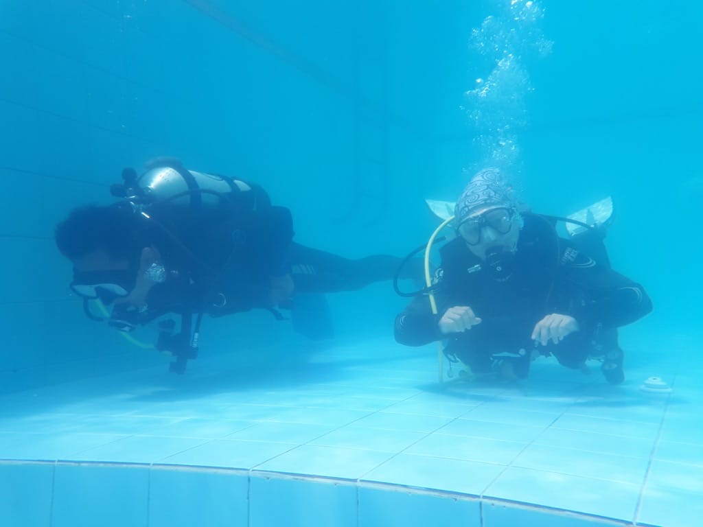 Scuba student in the Nakula training pool during a private pool session