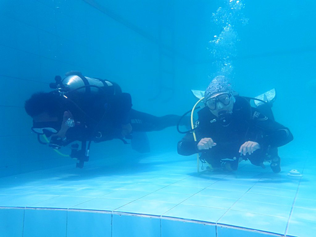 Scuba student in the Nakula training pool during a private pool session